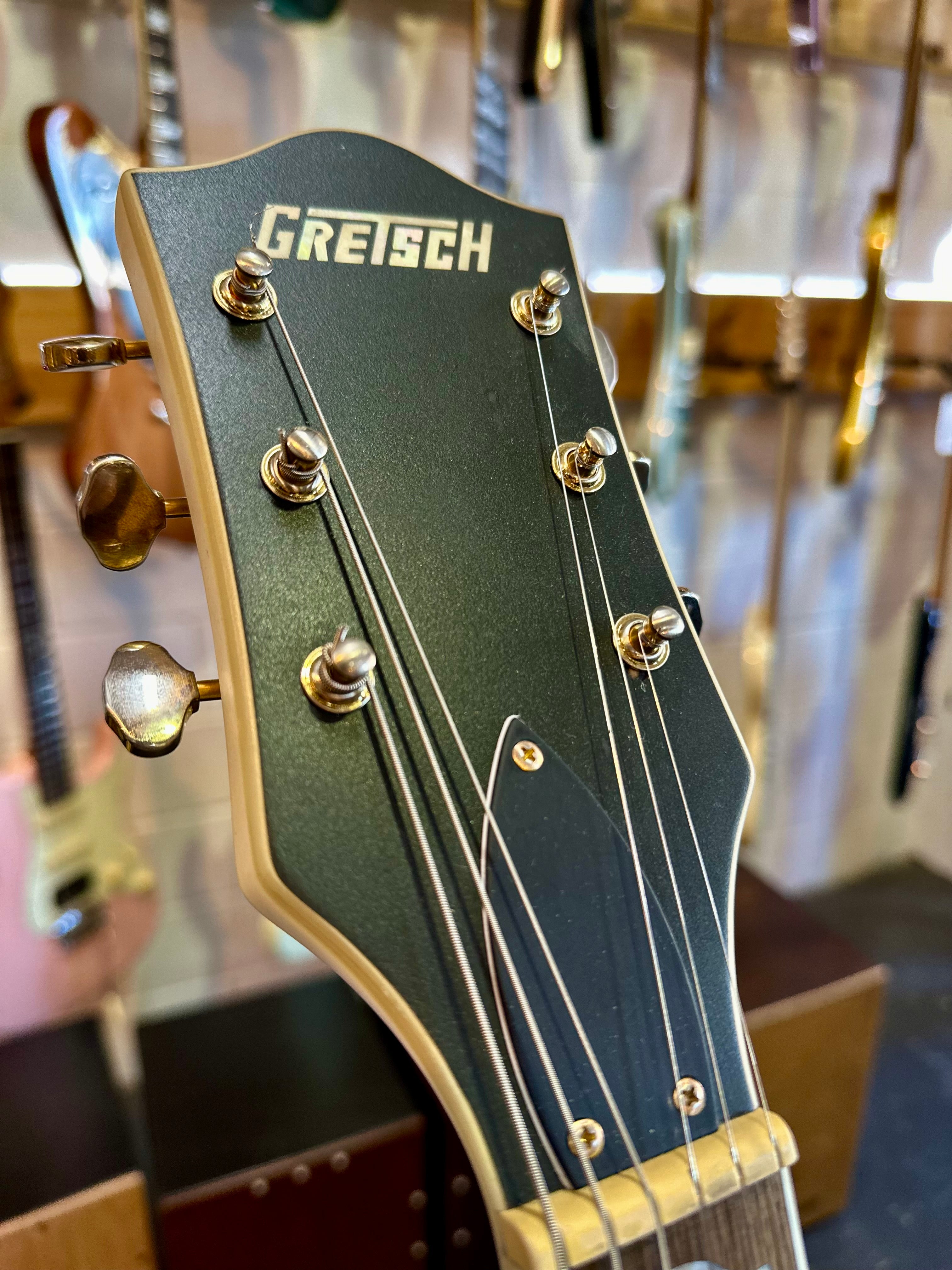 Gretsch | Leadbetter Rabid Dog Relic | G5422TG | Relic Vintage White Gretsch | Leadbetter Rabid Dog Relic | G5422TG | Relic Vintage White